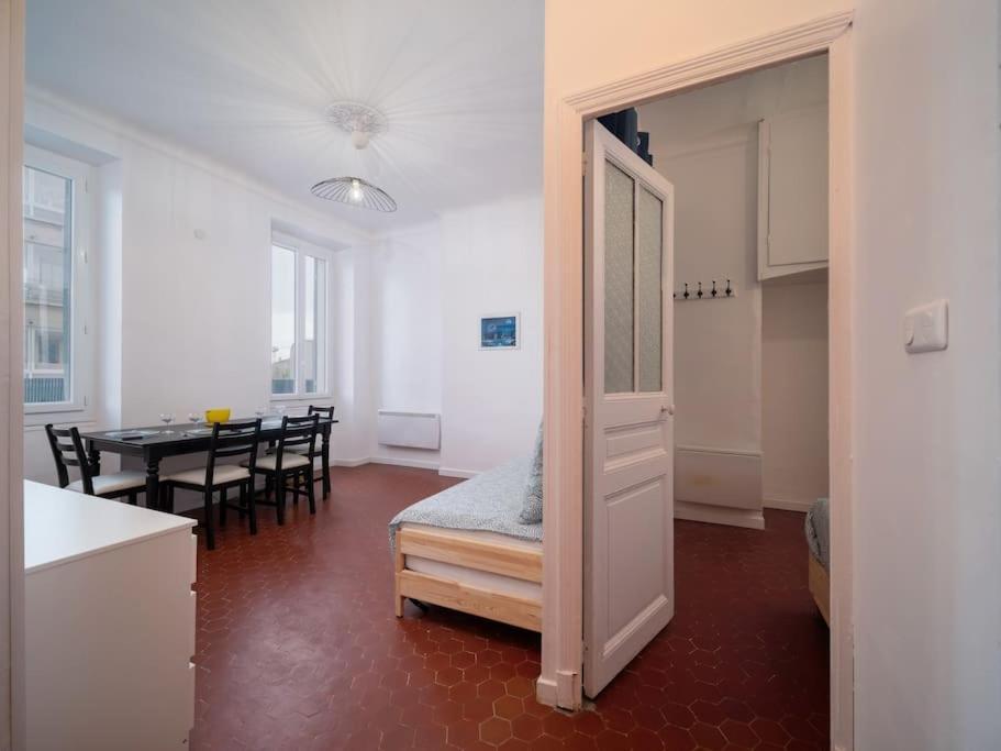 Appartement Tout Equipe 4 Couchages Belle De Mai Marseille Luaran gambar