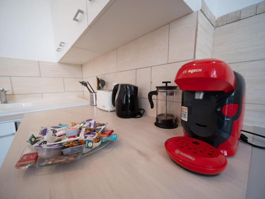 Appartement Tout Equipe 4 Couchages Belle De Mai Marseille Luaran gambar